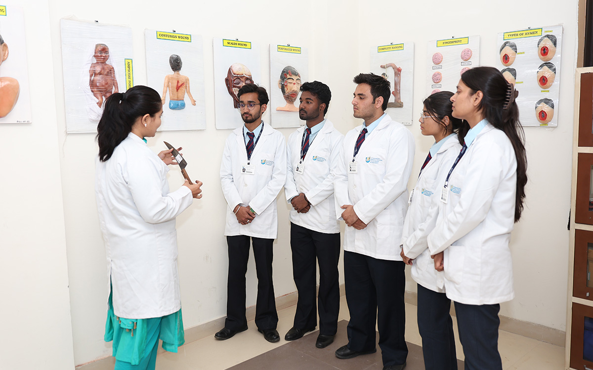 Agad Tantra Evam Vidhivaidyaka